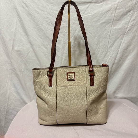 Dooney & Bourke Handbags - Dooney & Bourke Cream/Tan Pebbled Tote Shoulder Bag